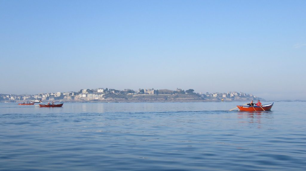 Doris naviguant devant Dinard